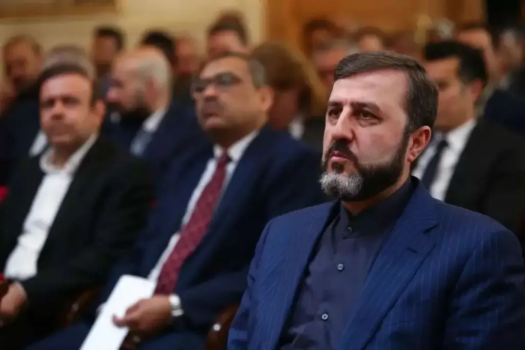غریب آبادی: قطعنامه محکومیت حمله به ایران در نشست بغداد تصویب میشود