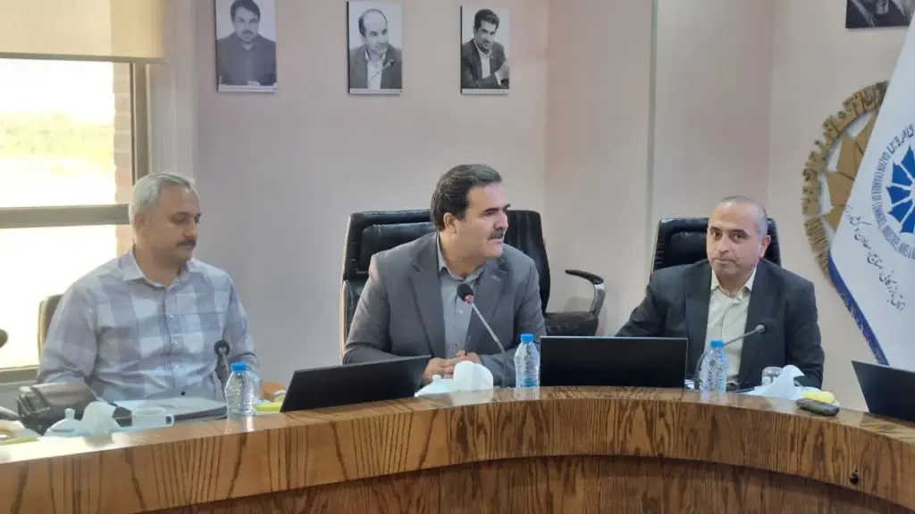 مشکلات سرمایه‌گذاران بخش خصوصی احداث نیروگاه در قزوین پیگیری می‌شود