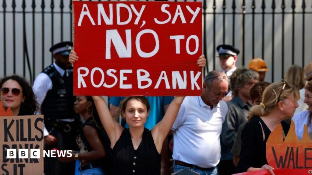What is happening with the Jackdaw and Rosebank gas and oil fields?