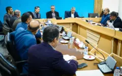 بررسی راه‌اندازی سکو‌های عرضه مستقیم میوه و تره‌بار در یزد؛ گامی برای ساماندهی بازار و تعدیل قیمت‌ها