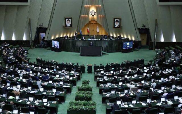 ادامه بررسی طرح مقابله با نفوذ بیگانگان در دستور کار مجلس