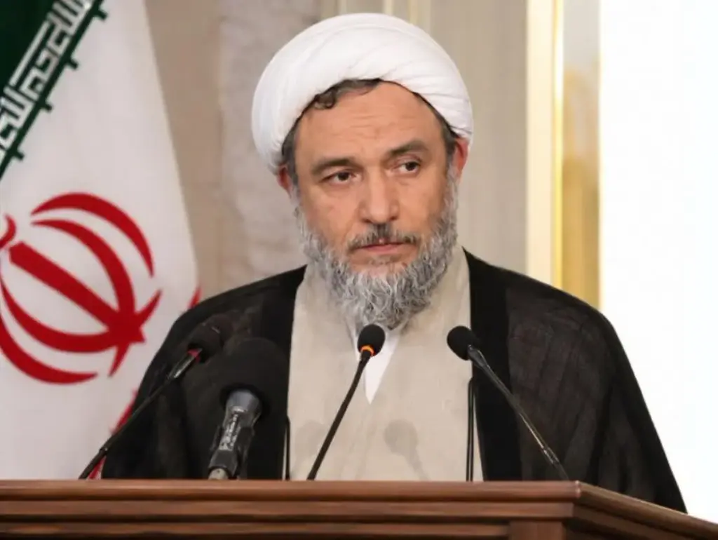 تربیت روحانی تراز انقلاب اسلامی نیازمند چشمانداز روشن و حضور مؤثر در عرصه حکمرانی است