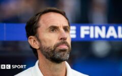 Southgate does not see return to Premier League management
