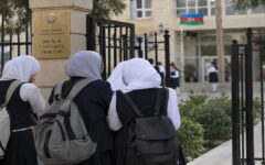 تنش باکو با ترکیه بر سر محدودیت حجاب در مدارس