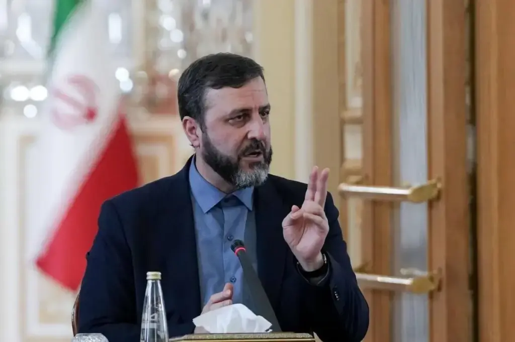 غریب آبادی: رژیم صهیونیستی از سیکا اخراج شود/ بحران فقط به ایران و غرب آسیا محدود نمی‌ماند