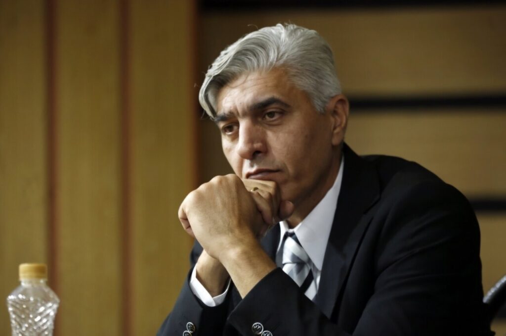 آقای اقتصاددان کاش می‌گفتید چطور می‌شود جای گرانی ، فقر را کنار گذاشت