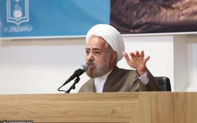بسیاری از ویژگی‌های علمی، اخلاقی، اجتماعی و سیاسی امام در وجود آیت‌الله شهید سید مصطفی خمینی تجلی یافته بود