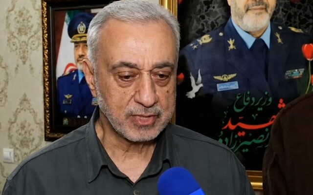 اخلاقی: برنامههای وزارت دفاع با حفظ مسیر شهید نصیرزاده دنبال میشود