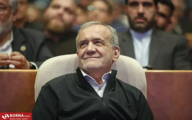 پیام تبریک پزشکیان در پی قهرمانی تیم ملی کشتی فرنگی زیر ۲۳ سال کشور در رقابت‌های جهانی آمریکا