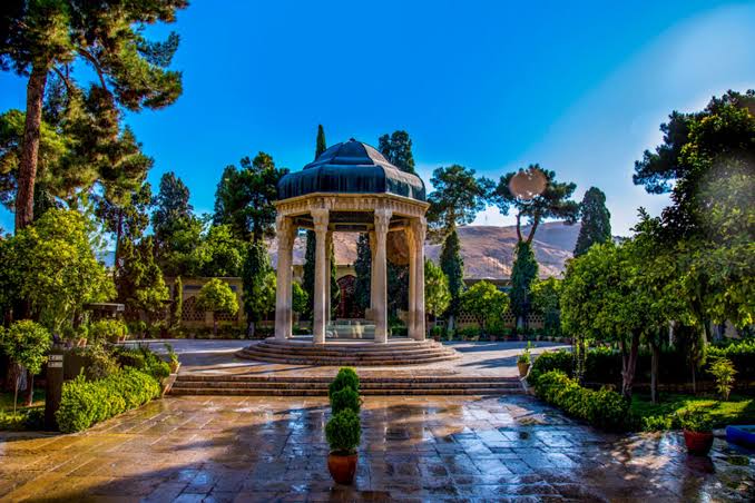 حافظ شیراز در گستره امواج رادیو، از فارس تا ایران