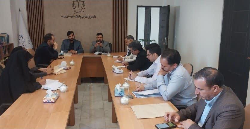 تشکیل تیم نظارت میدانی برای برخورد با تخلفات حوزه بهداشت و درمانی در زرند