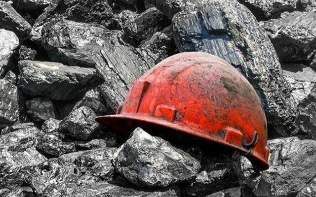 جان‌باختن یک کارگر در پی ریزش معدن در اردکان یزد
