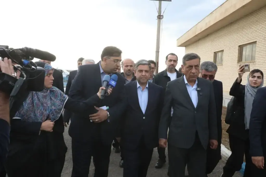 بازدید معاون اجرایی رئیس‌جمهور از پروژه‌های فاضلاب، بیمارستان نجف‌زاده و تالار فرهنگ و هنر اردبیل
