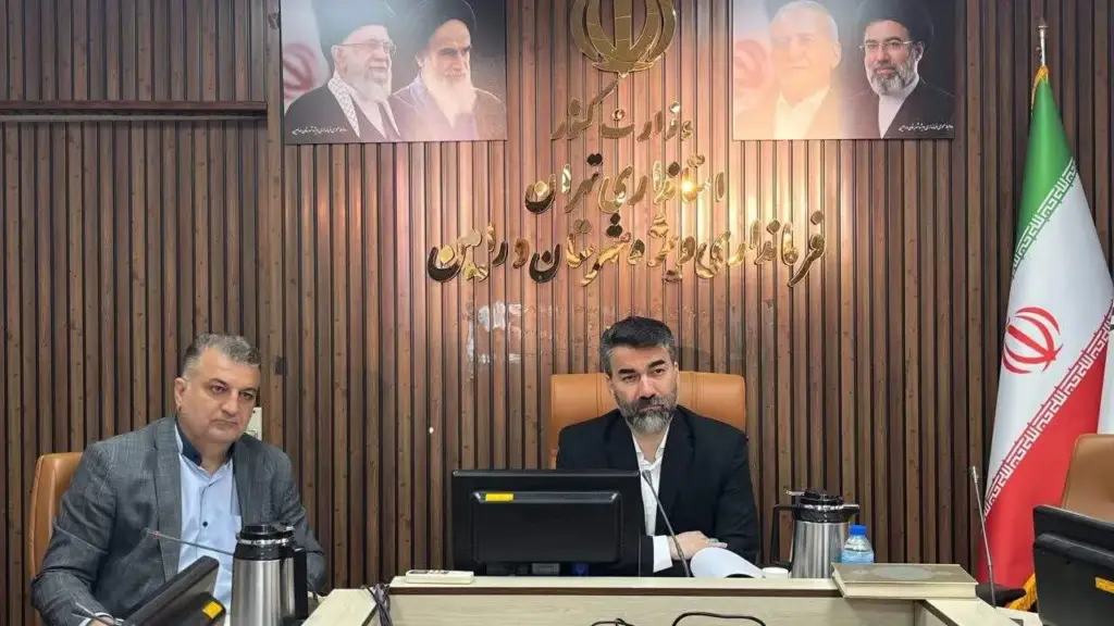 شیرازی: حمایت از تولید و بازار داخلی راهکار مقابله جدی با قاچاق کالا و ارز است