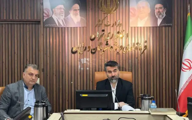 شیرازی: حمایت از تولید و بازار داخلی راهکار مقابله جدی با قاچاق کالا و ارز است
