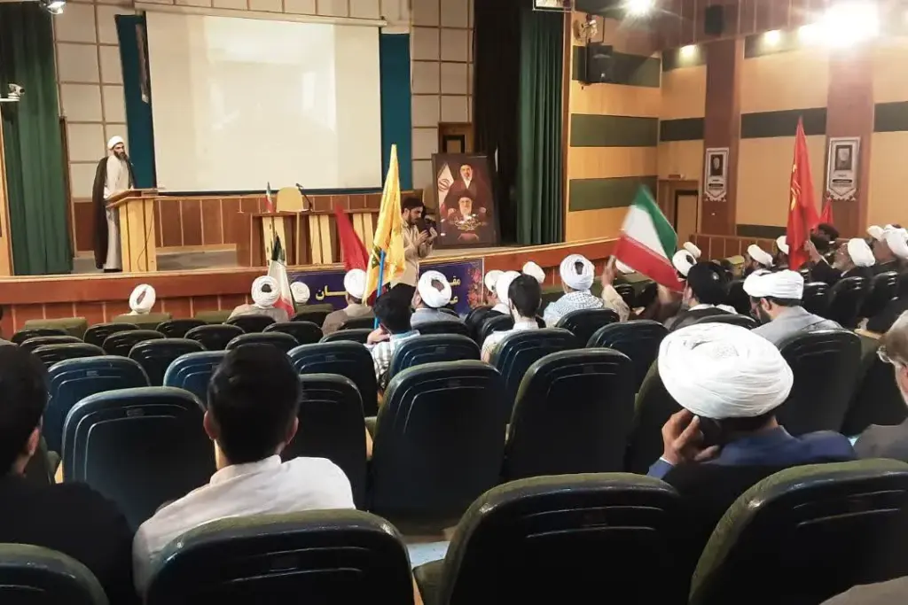 گردهمایی طلاب و فضلای خراسان جنوبی در تجدید بیعت با رهبر معظم انقلاب