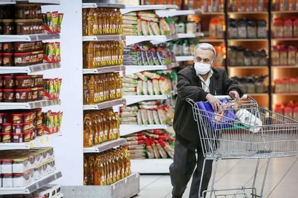 سبد خرید خانوار‌های ایرانی پیش از شروع جنگ واکنش نشان داد