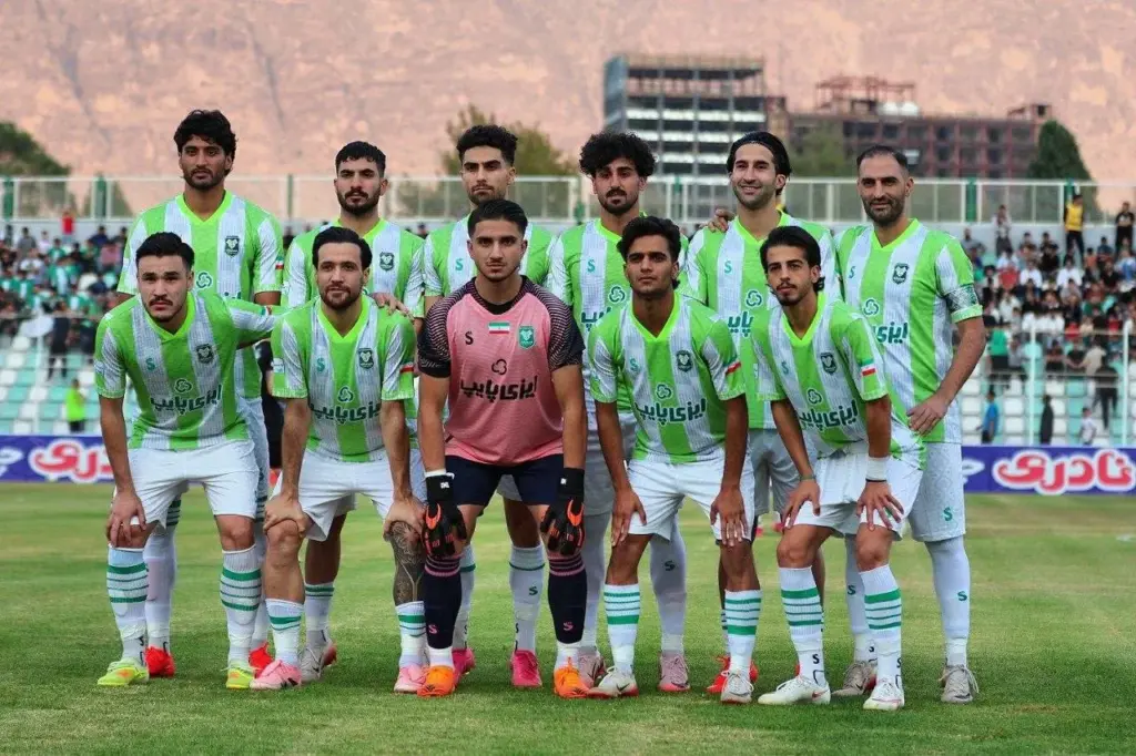 خیبر در خانه سه امتیاز شیرین گرفت؛ صعود سبزپوشان با درخشش فارسی و حاجیآقایی