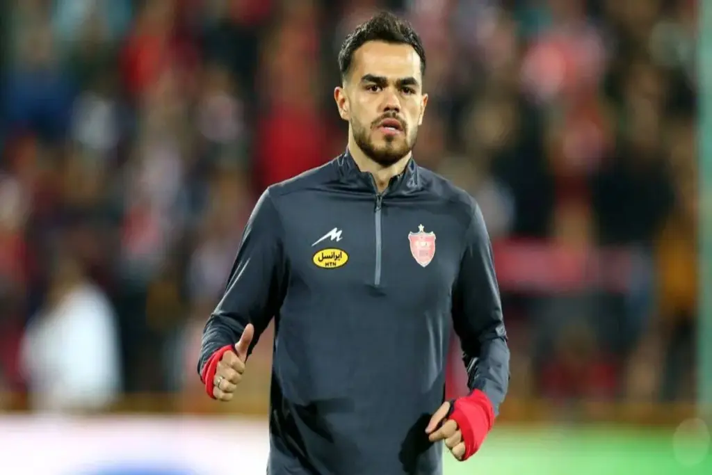 ادعای جدایی اورونوف از پرسپولیس و احتمال انتقال به تراکتور