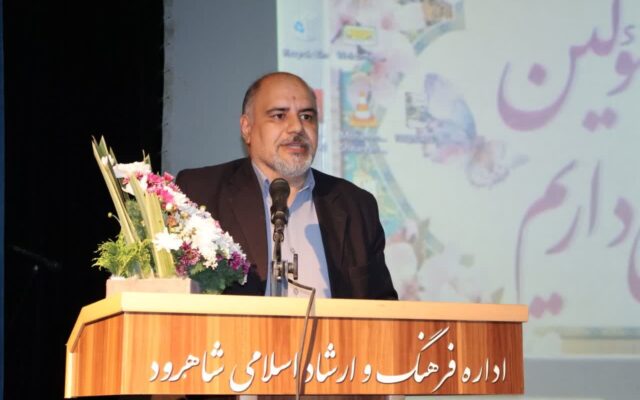 پایان جشنواره ملی مد و لباس استان سمنان با نمایش ۲۰۰ اثر
