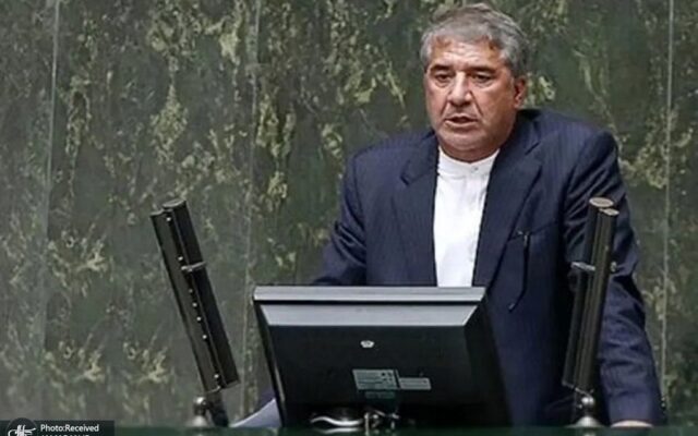 انارکیمحمدی: صادرات، مسیر شکوفایی اقتصاد است؛ پیچوخمهای بانکی و اداری مانع توسعه تولیدکنندگان رفسنجان و انار شده است