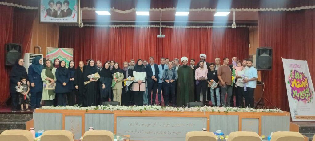 گرامیداشت روز پرستار با قدردانی از کادر درمان شهرستان قرچک