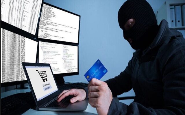 برداشت ۱۵۰ میلیون تومان از حساب بانکی با کلیک روی فایل جعلی
