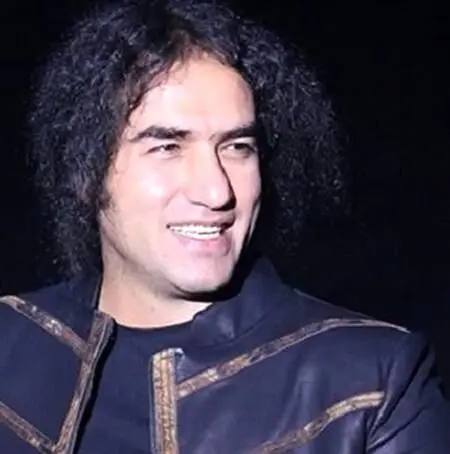 رضا یزدانی در کرمانشاه روی صحنه می‌رود
