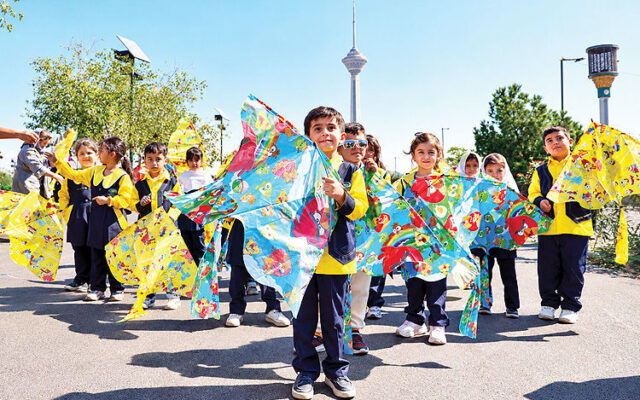 رویاهای کوچک زیر آوار جنگ