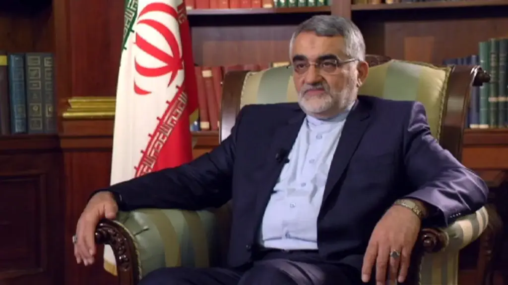 علاءالدین بروجردی: اگر آنها بخواهند از «مادر بمبها» استفاده کنند، ما از «پدر موشکها» استفاده خواهیم کرد