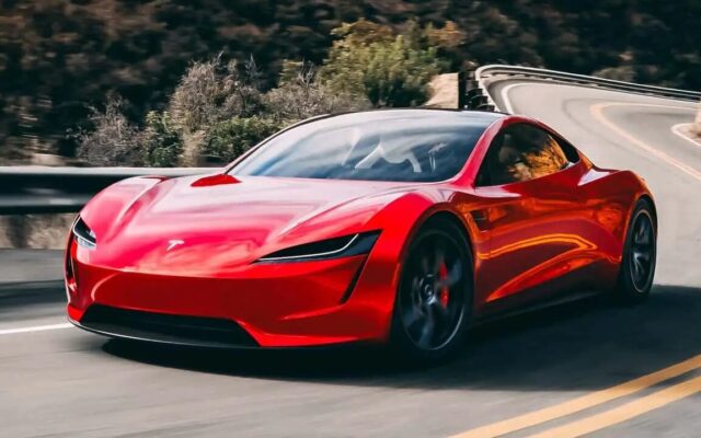 اولین نگاه به هیولای تسلا / Roadster یک بال مخفی دارد؟