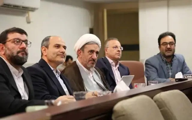 بازدید هیأت عالی دادسرای انتظامی قضات از اتاق پایش مرکز آمار و فناوری اطلاعات قوه قضائیه