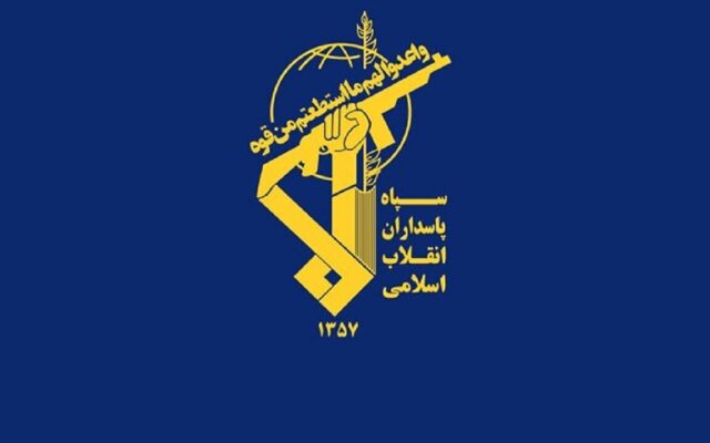 انهدام ۴ کشتی متخلف در خلیج فارس | آتش‌سوزی ۳ کشتی دیگر + بیانیه سپاه