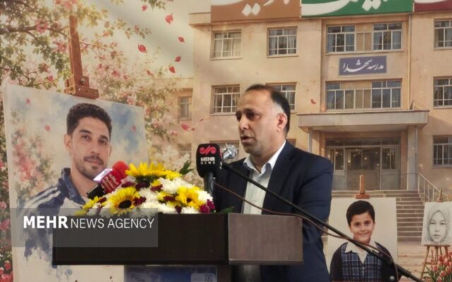 ۴ زمین چمن مصنوعی در مدارس ورامین به بهره‌برداری رسید