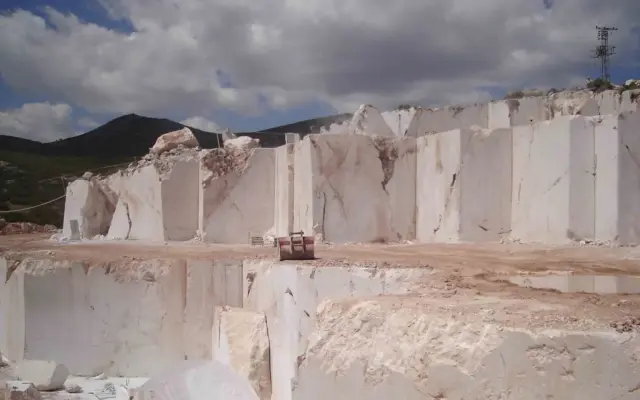 سنگ ایران در مسیر صادرات ۲ میلیارد دلاری