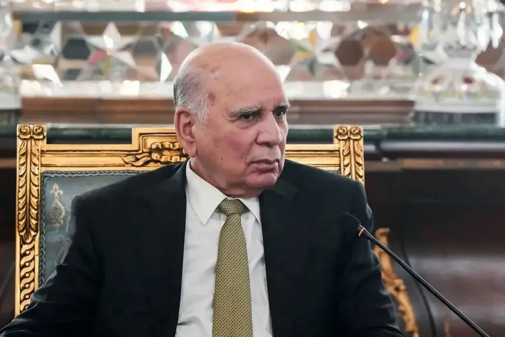وزیر خارجه عراق: تلاشها برای کاهش تنش بین آمریکا و ایران روز به روز پیچیدهتر میشود