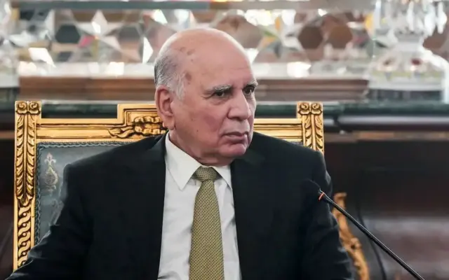 وزیر خارجه عراق: تلاشها برای کاهش تنش بین آمریکا و ایران روز به روز پیچیدهتر میشود