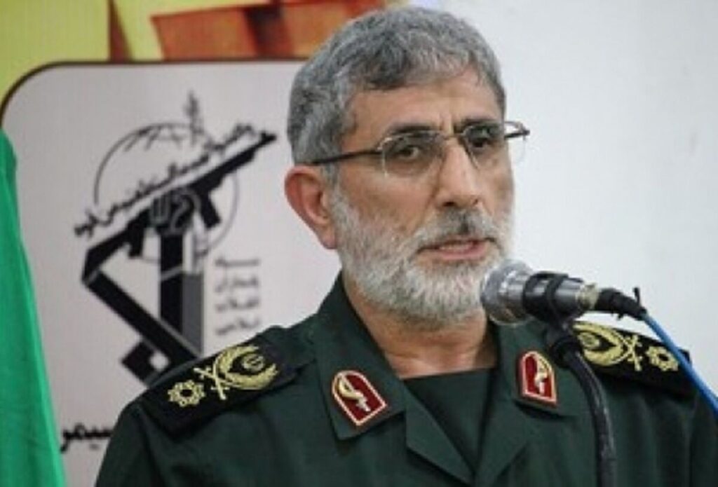 فرمانده نیروی قدس سپاه درگذشت ننه عصمت را تسلیت گفت
