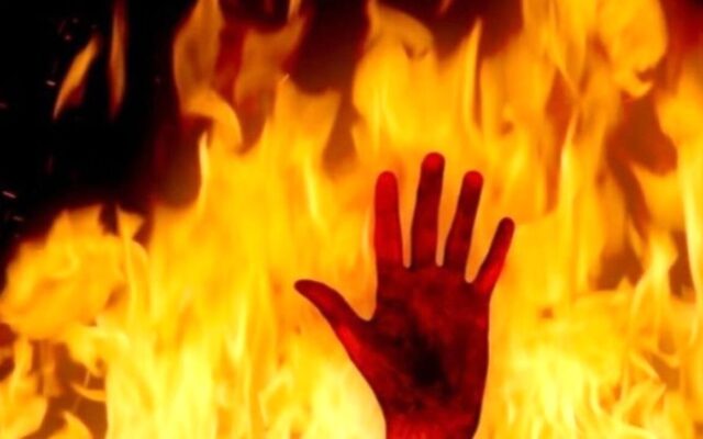 مرگ مرد ۷۰ ساله در آتشسوزی عمدی در نبرد جنوبی/ عامل آتشسوزی خودکشی کرد