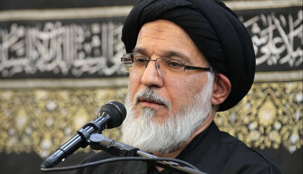 عضو مجلس خبرگان رهبری: همانطور که فروپاشی شرق را دیدیم فروپاشی آمریکا را هم میبینیم