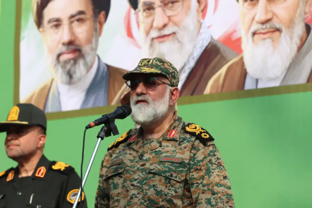 سردار نقدی: فناوری بمب ۱۴ تنی آمریکا در اختیار ماست