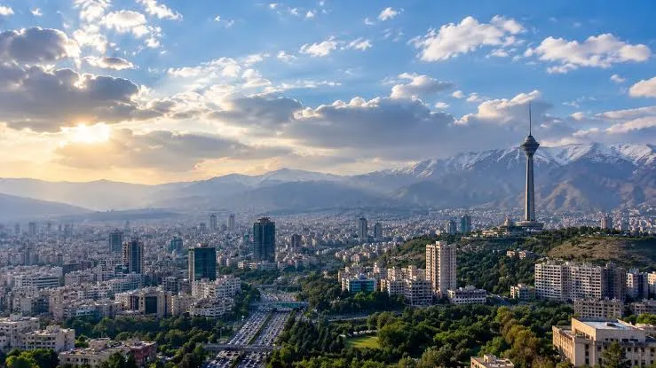 کاهش تدریجی دمای تهران تا دوشنبه هفته آتی