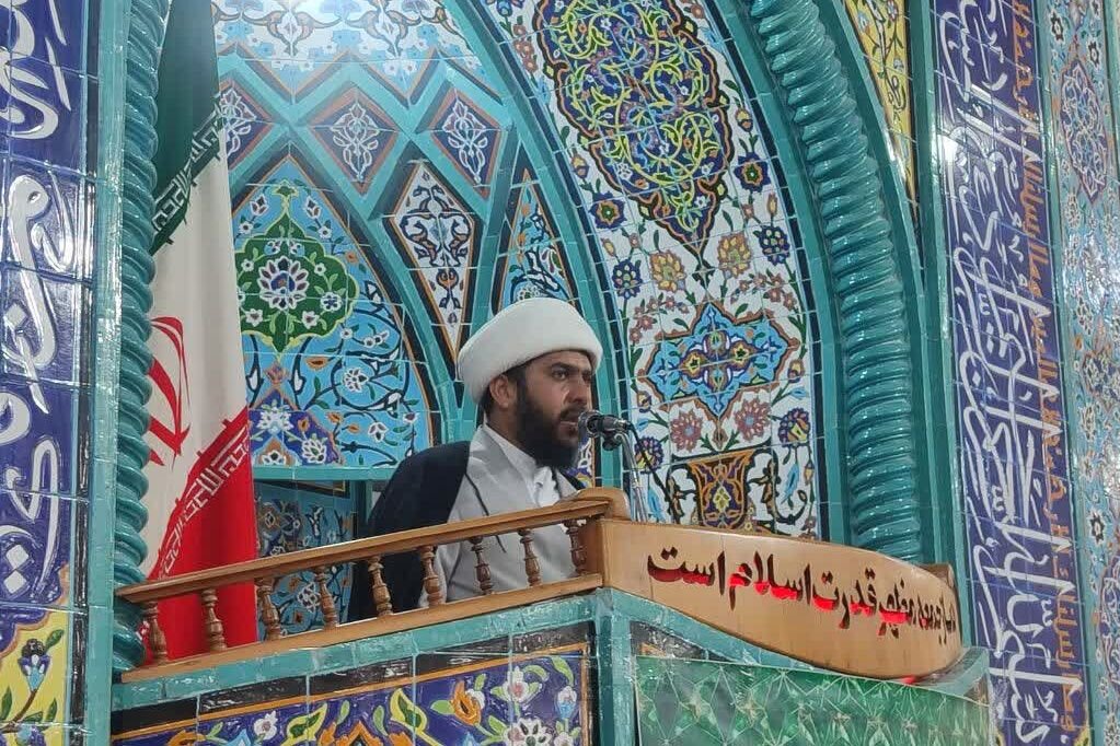 مکتب فاطمی جامعترین الگوی سعادت بشر؛ جنگ روانی دشمن کارساز نخواهدبود