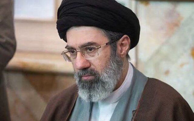 مسئولان حوزه سلامت به جامعه پرستاری داشته توجه ویژه کنند