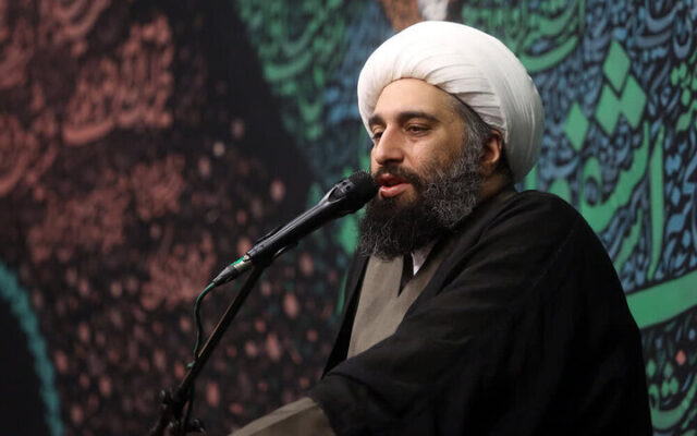 انتقاد خطیب اصولگرا از وحدتشکنان؛گدای دوتا فالوئر هستند اما حالا لیدر شدند/ وسط جنگ جایی نیست من یقه جبلی را بگیرم وگرنه این صداوسیما را قبول ندارم