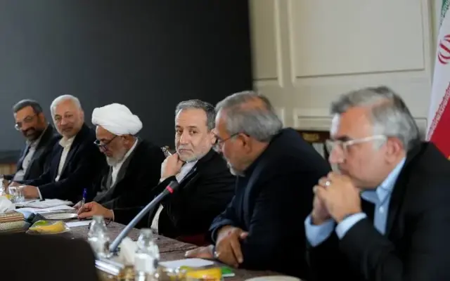 دیدار مجمع نمایندگان استان تهران در مجلس با وزیر خارجه