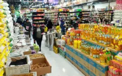 هیچ عذری در نظارت بر بازار و برخورد با احتکار و گرانفروشی پذیرفته نیست