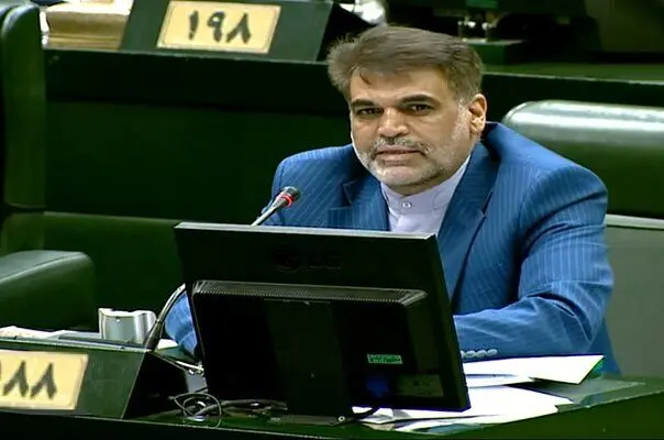 سخنگوی کمیسیون اقتصادی: کفایت سرمایه برخی بانک‌ها ناکافی است