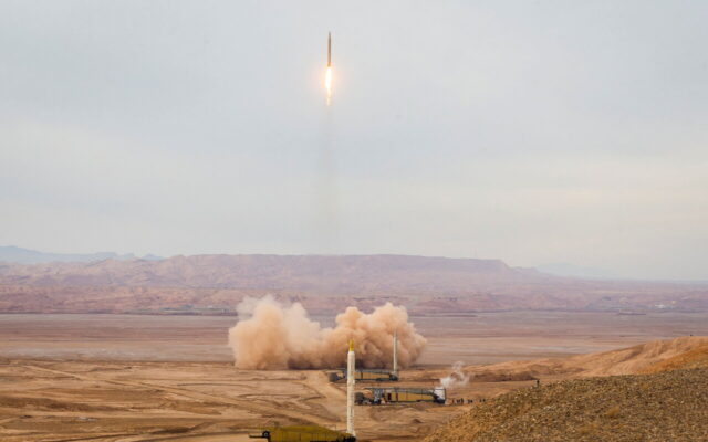 ترامپ مادر بمب‌ها را به ایران بزند ما هم از پدر موشک‌ها استفاده می‌کنیم