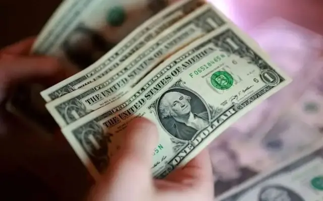 نوسان شدید قیمت دلار امروز یکشنبه ۲۶ مهر ۱۴۰۵
